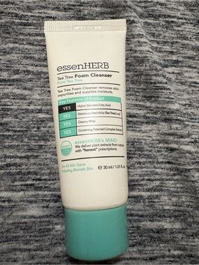 Tea Tree Foam Cleanser -